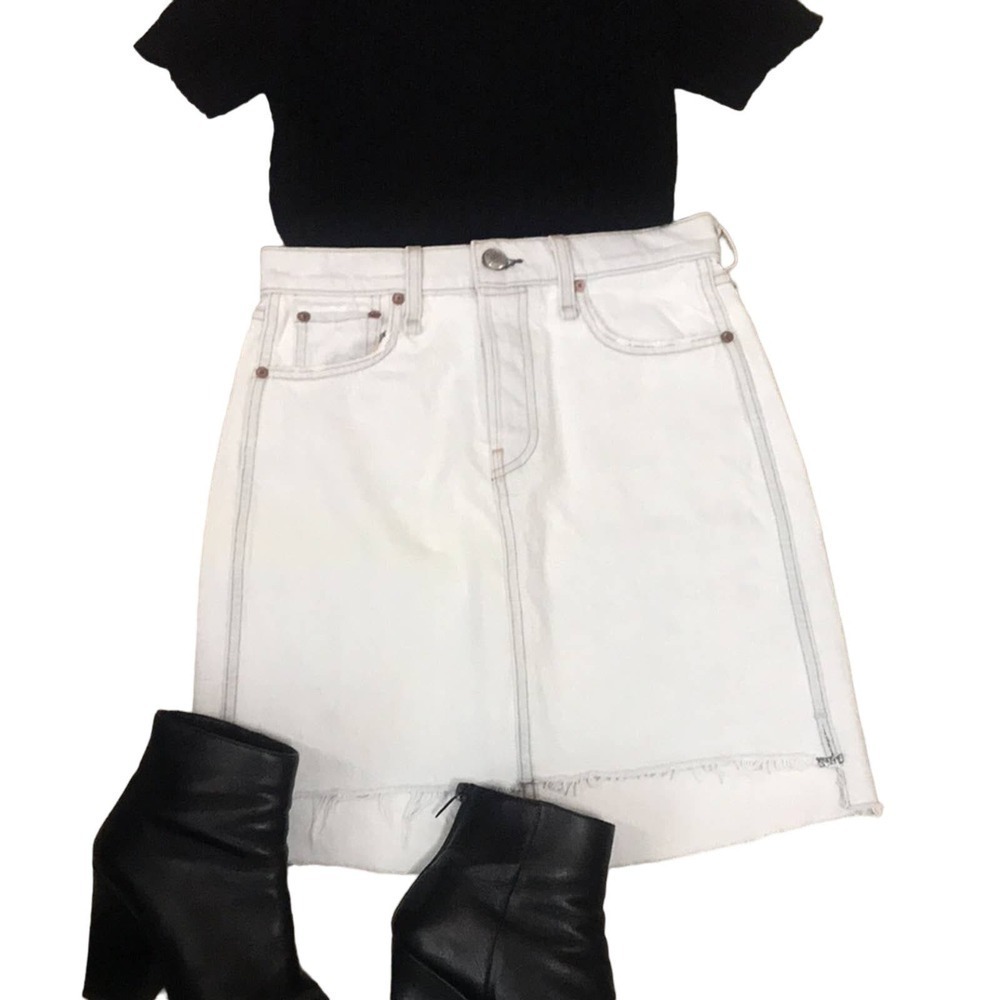 Rag & Bone Light wash Denim Mini skirt with high-low raw hem size 26